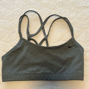 Nike Gray Strappy Sports Bra sz M